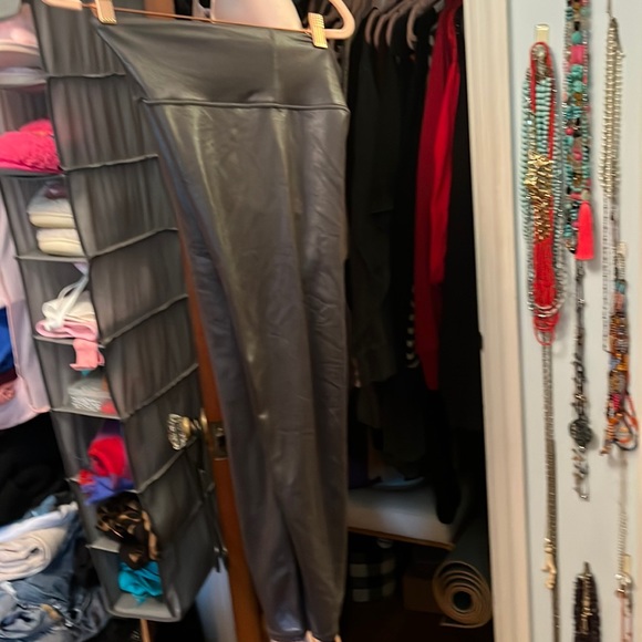 Worn once for an event, like brand new leggings - Picture 1 of 3